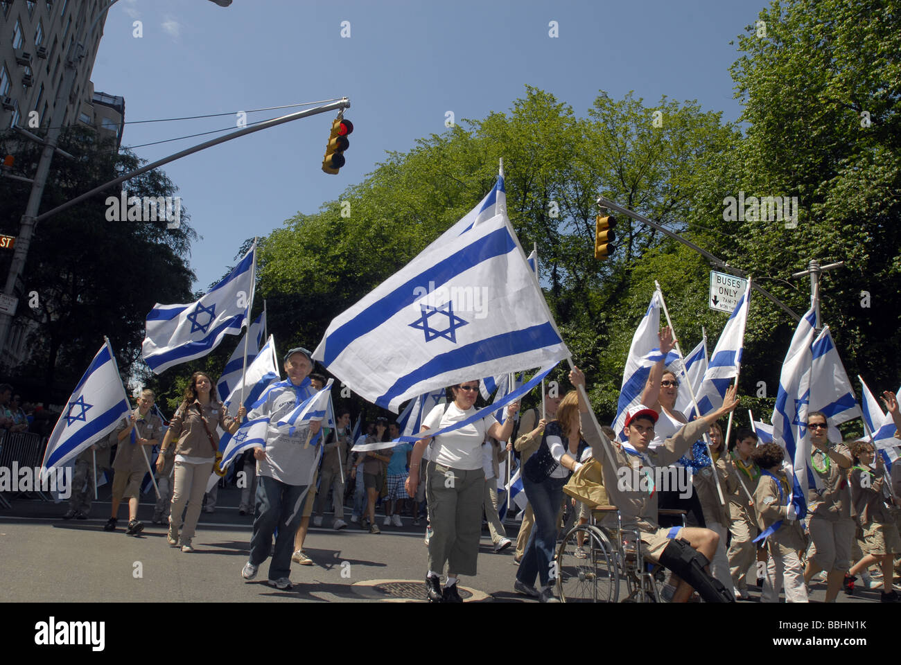 Marchers in the Salute to Israel Parade in New York Stock Photo Alamy