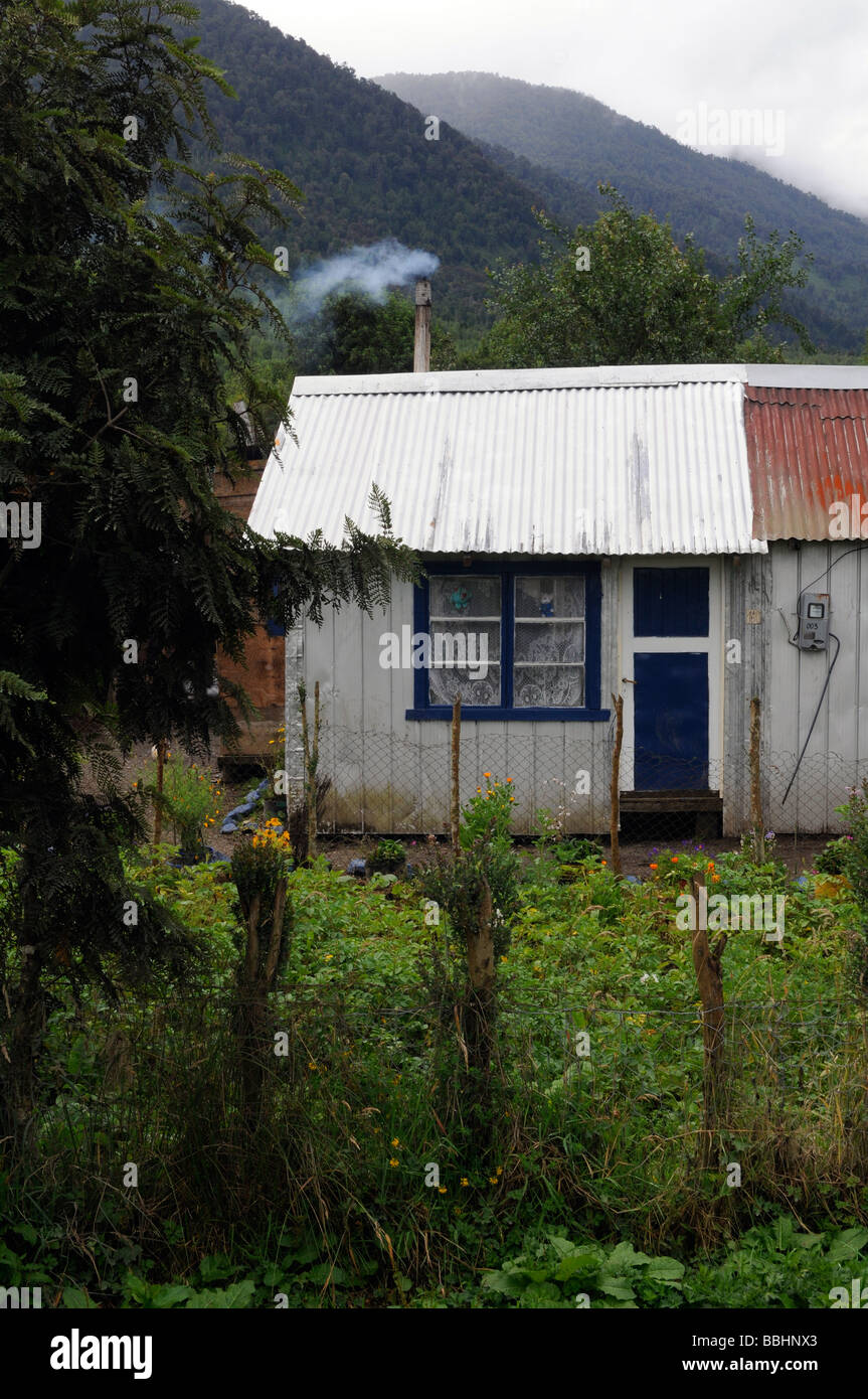 House in chilean patagonia hi-res stock photography and images - Alamy