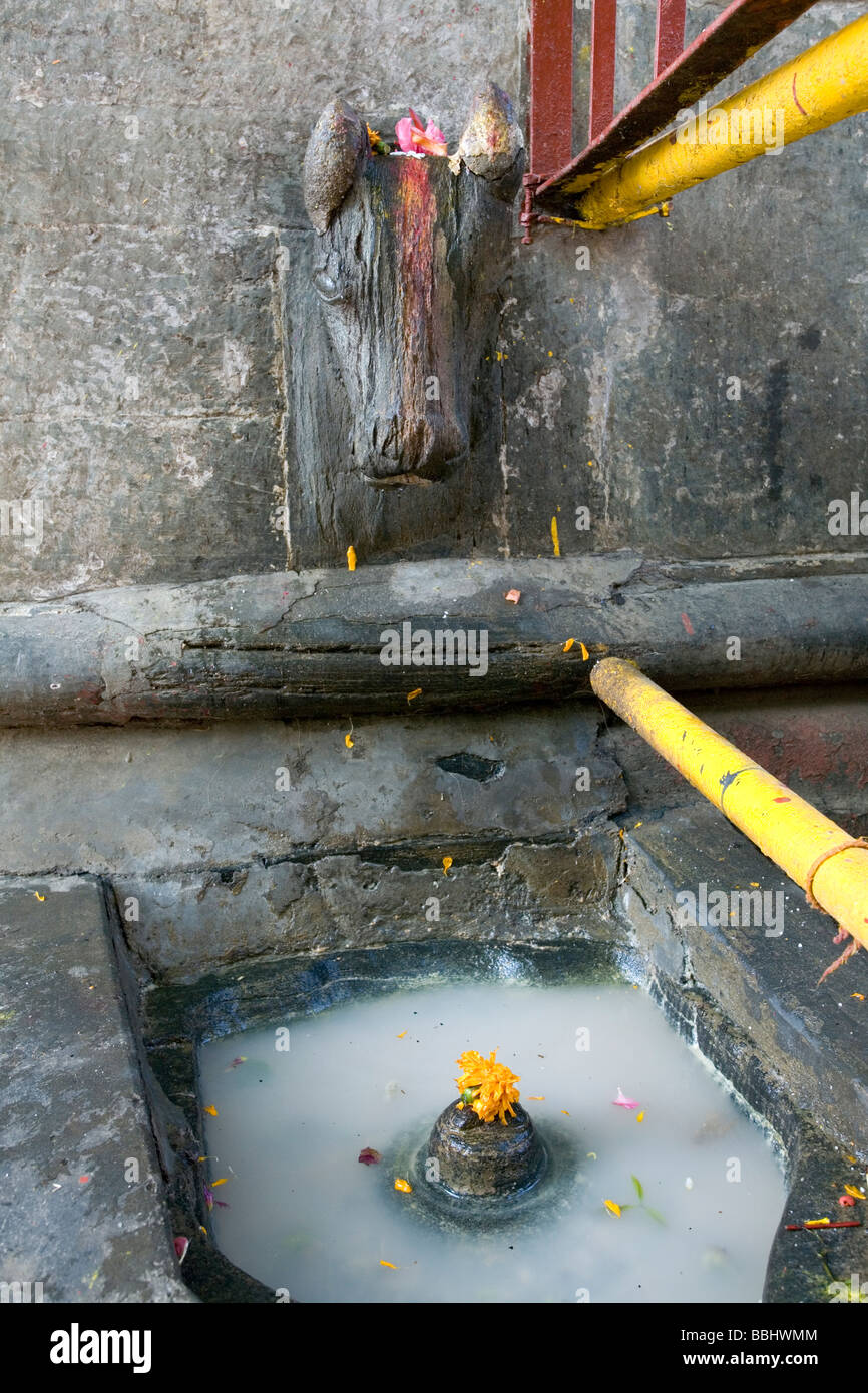 Shiva lingam shrine. Vishwanath Temple. Uttarkashi. Uttarakhand. India Stock Photo
