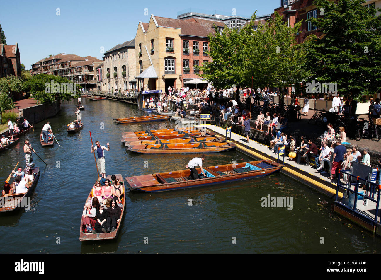 view over the river cam and quayside from magdalene bridge a popular area to hire a punt cambridge uk Stock Photo