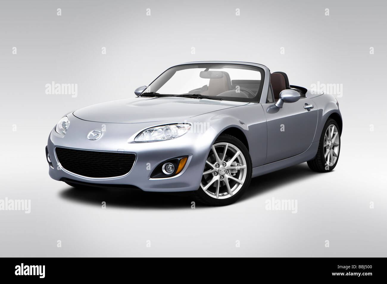 2009 Mazda MX-5 GT Hardtop in Silver - Front angle view Stock Photo