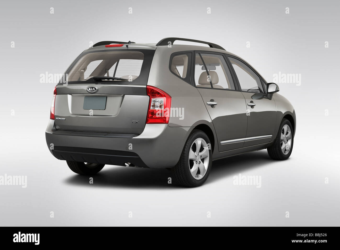 2009 Kia Rondo EX in Gray Rear angle view Stock Photo Alamy