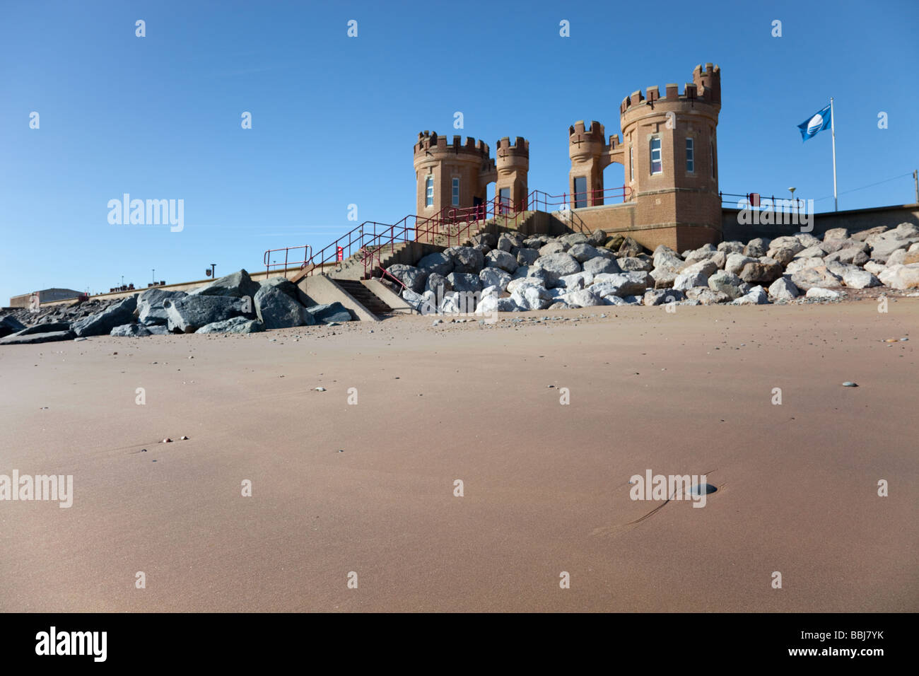 Holderness coast beach hi-res stock photography and images - Alamy