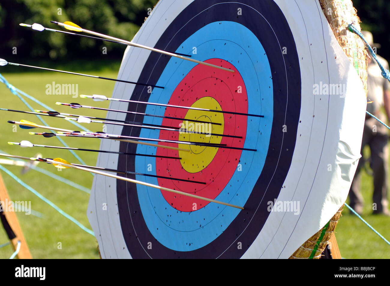 An Archery Target Hi res Stock Photography And Images Alamy An Archery Target Hi res Stock Photography And Images Alamy