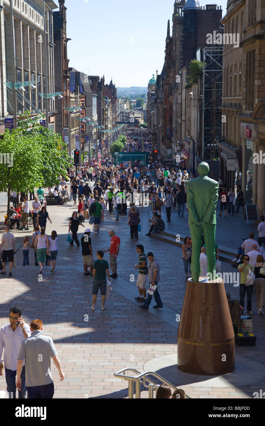 Shoppers in Buchanan Street Glasgow Stock Photo