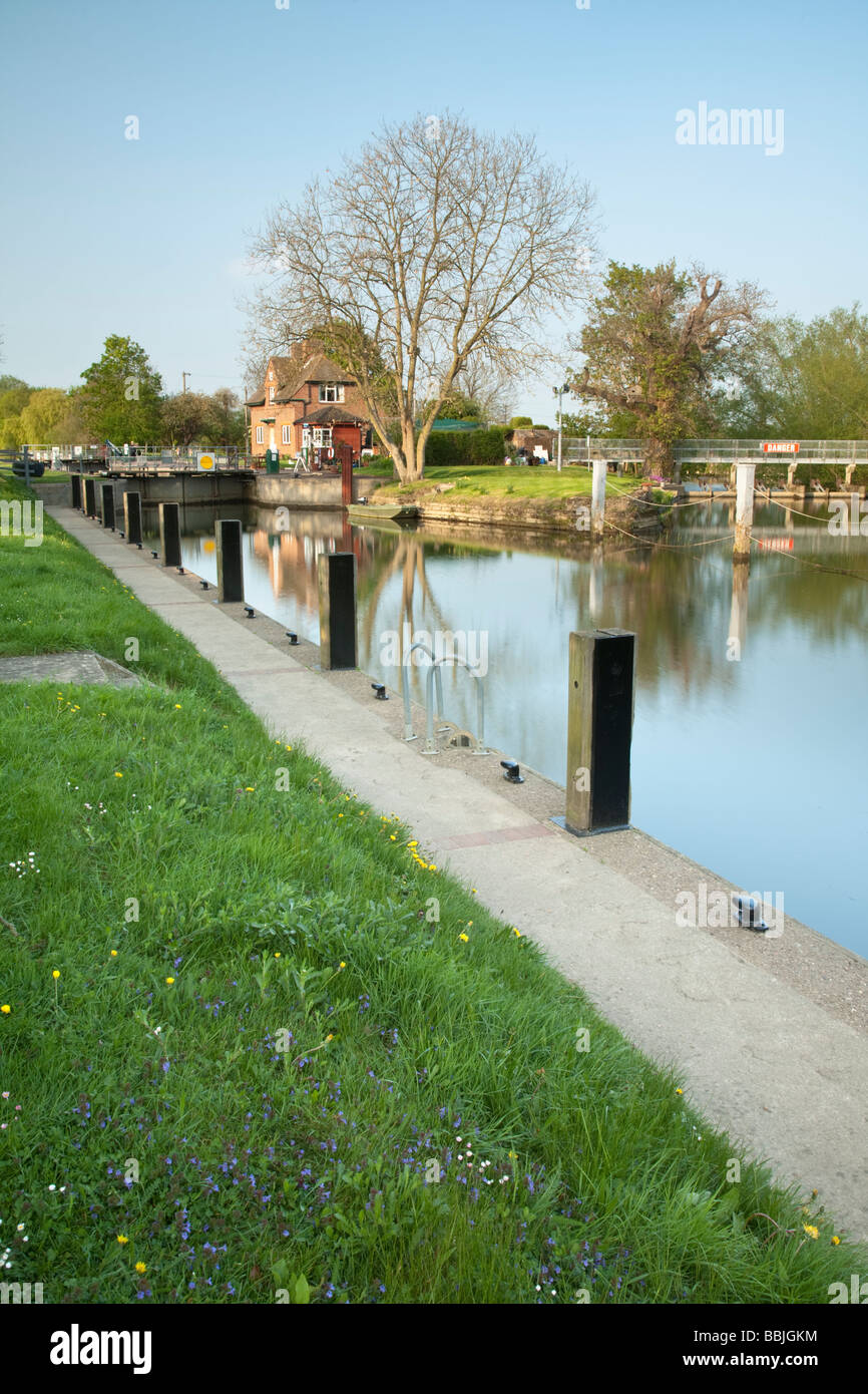 Clifton Lock on the River Thames near Clifton Hampden Oxfordshire Uk Stock Photo