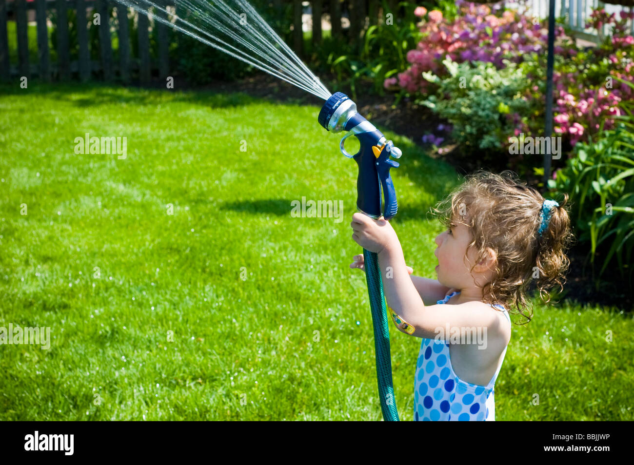 Homit Hose Nozzle Without Any Pattern for Garden Playing and Washing Watering 