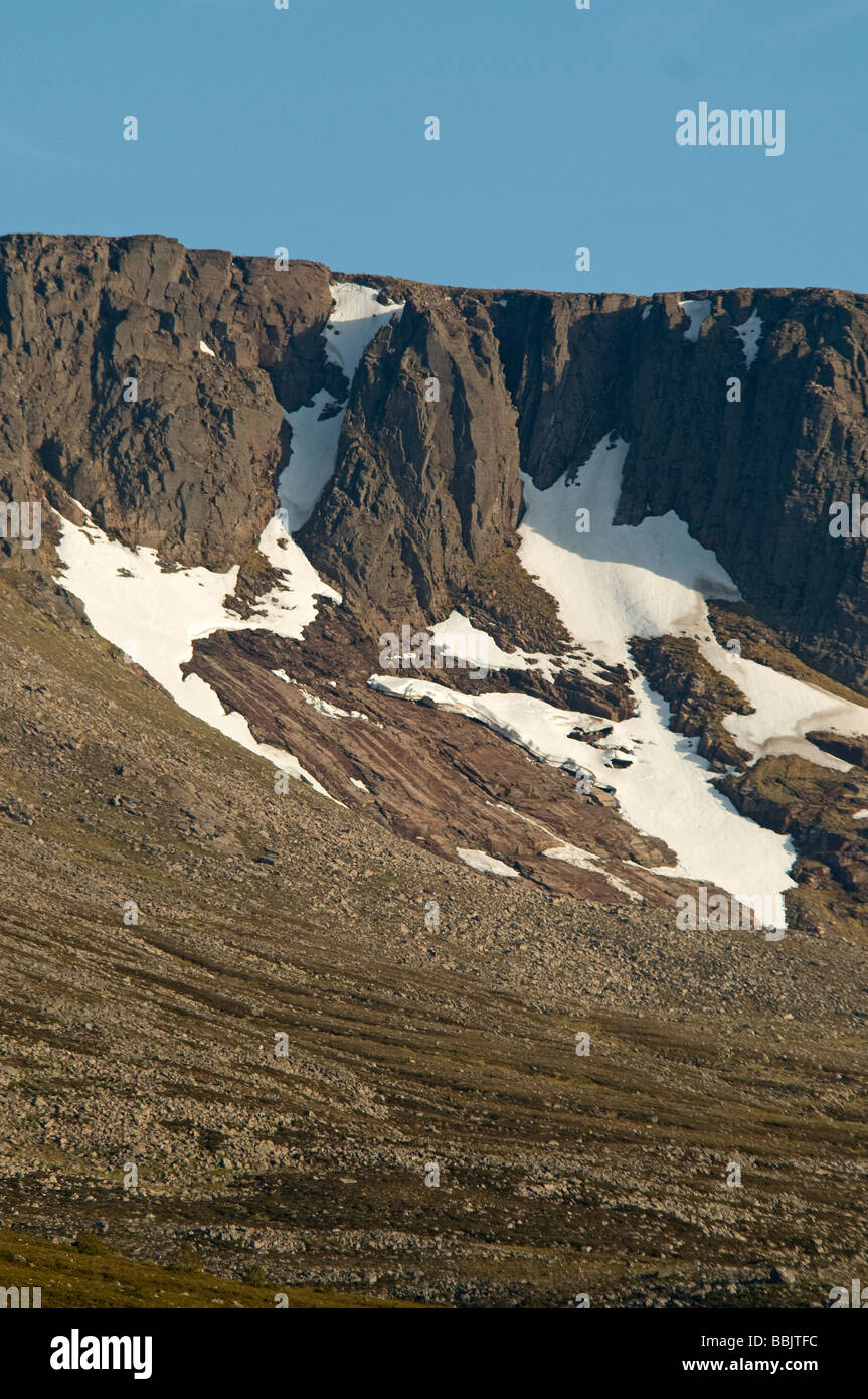 The popular Snow Ice and Rock climbing crags in Coirean Lochain on Cairngorm Aviemore Strathspey.   SCO 2484 Stock Photo