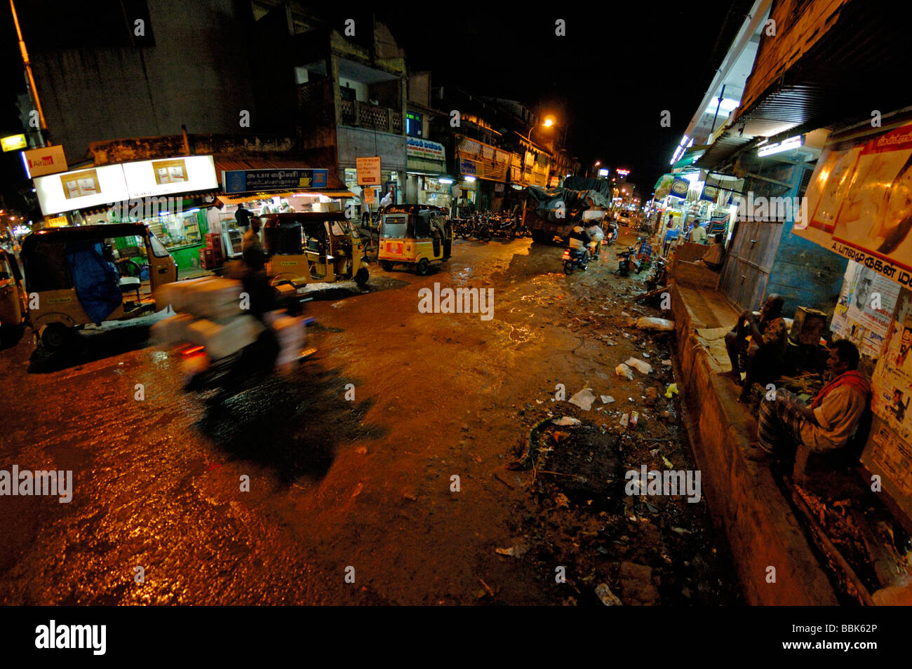 Busy nighttime in the town of Pondicherry. India, Tamil Nadu, Pondicherry.  No releases available. Stock Photo