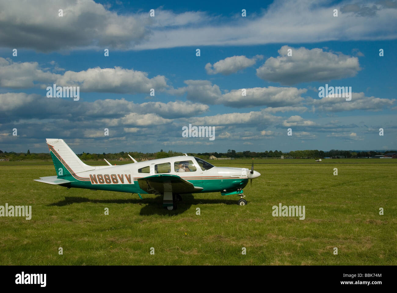 A propeller driven light aircraft awaiting take off at Abingdon Airfield Stock Photo Alamy