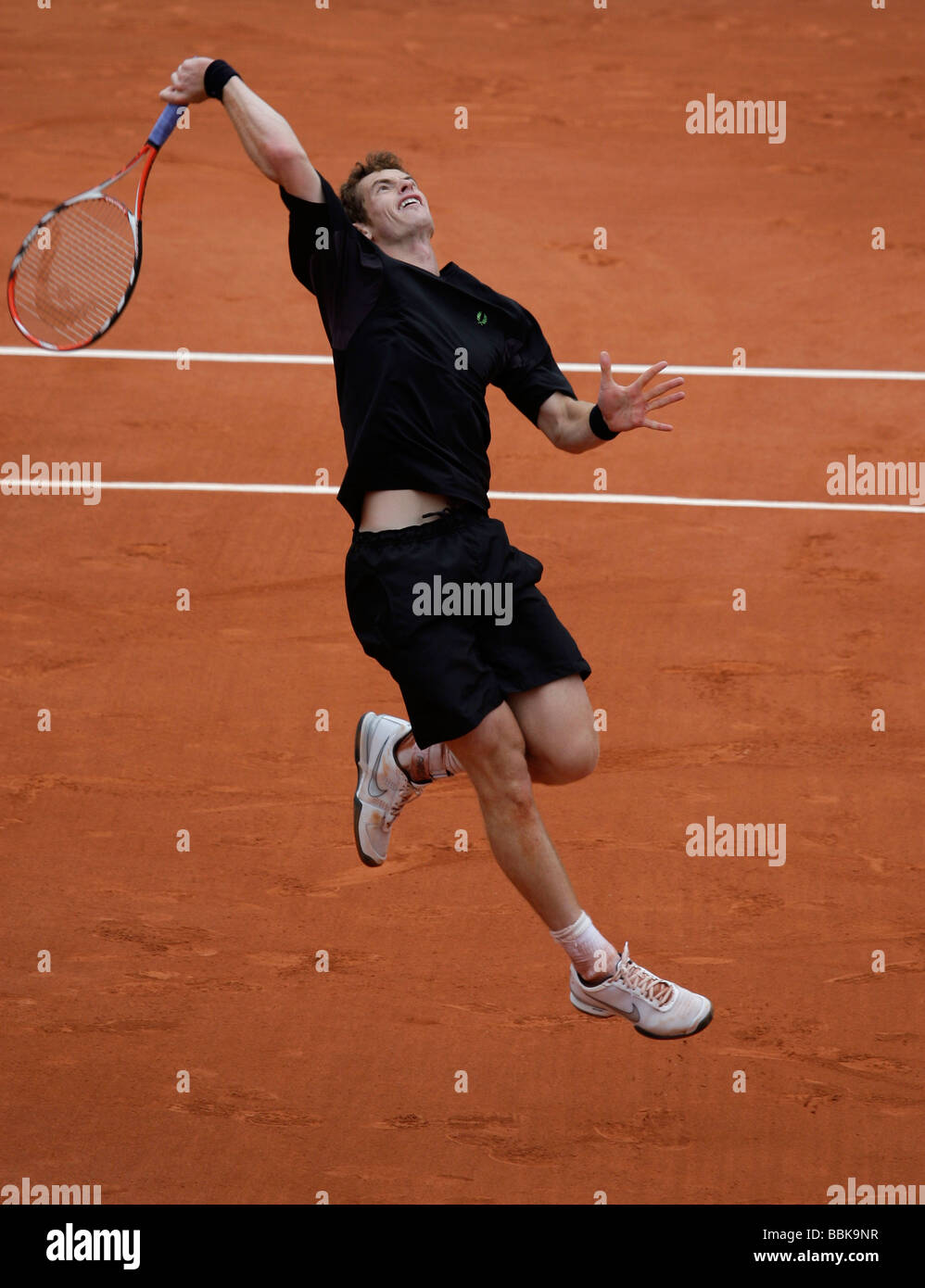 Tennis player Andy Murry plays an overhead smash at Roland Garros Stock  Photo - Alamy