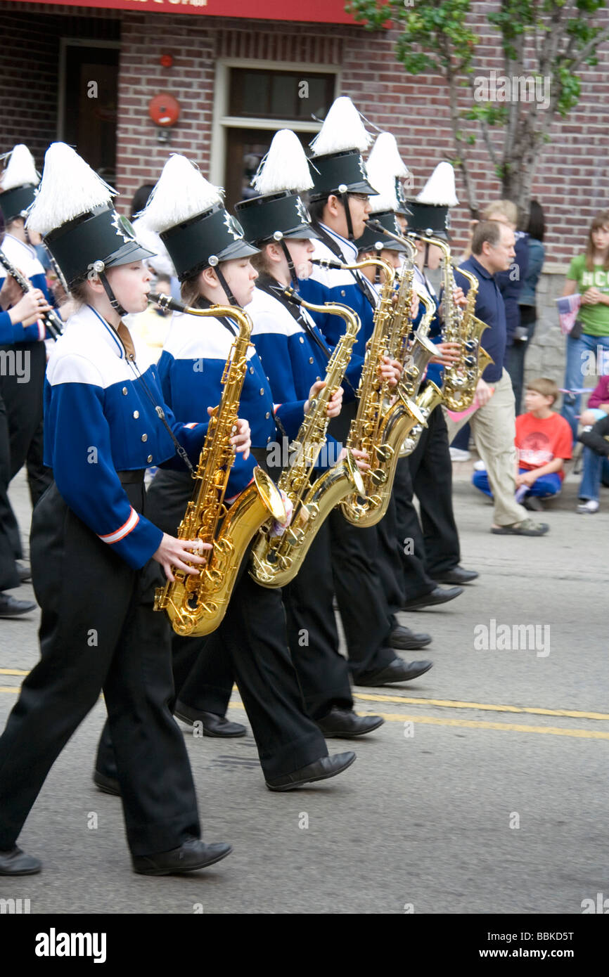 City of Naperville. Memorial Day Parade Monday, May 25, 2009. Marching Huskies. Naperville North High School Stock Photo