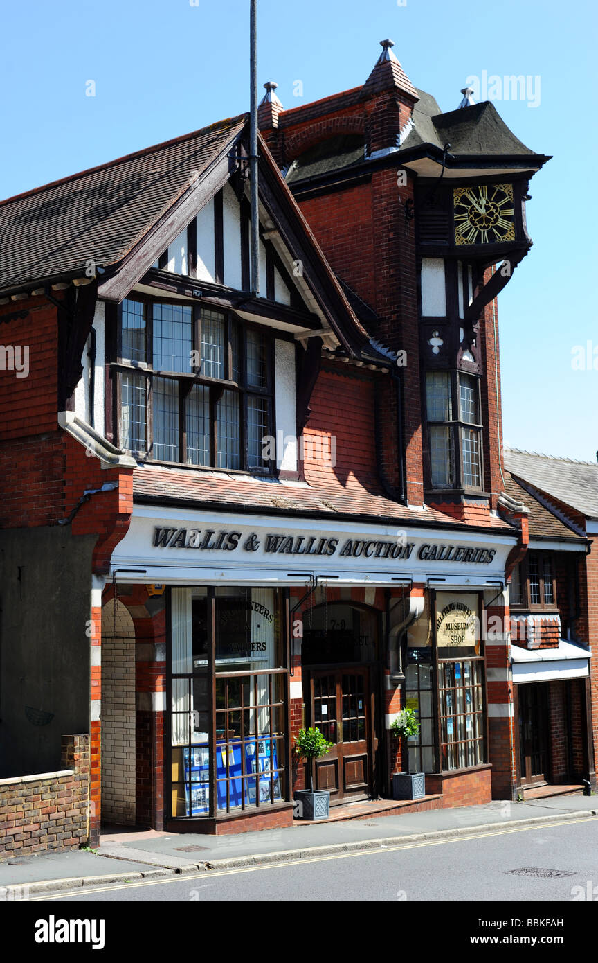 Wallis and wallis auction house in lewes Stock Photo Alamy