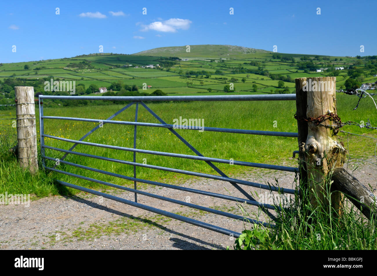 Metal Farm Gate High Resolution Stock Photography and Images - Alamy
