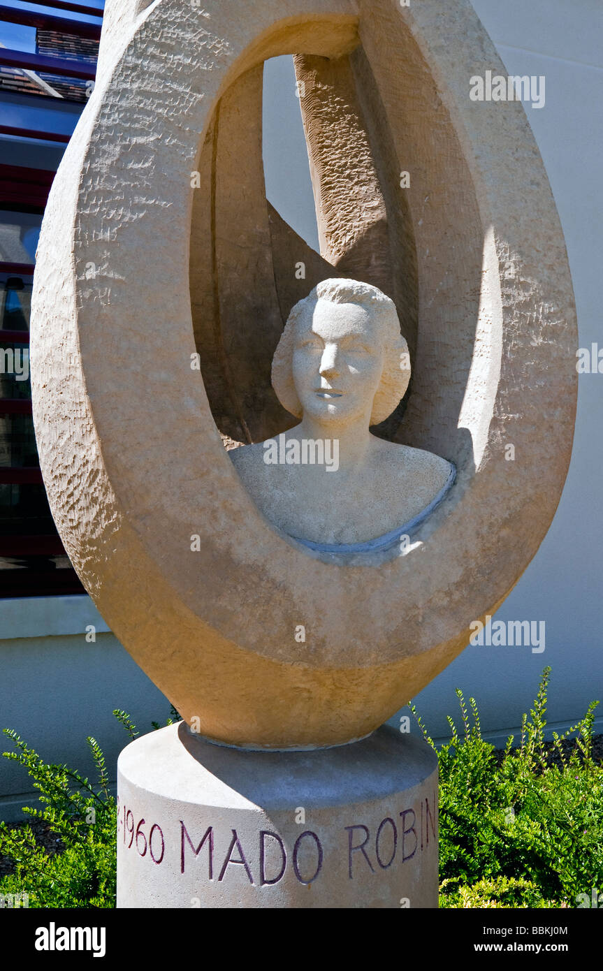 Masod Robi Mado Robin sculpture, Yzeures-sur-Creuse, Indre-et-Loire, France Stock ...