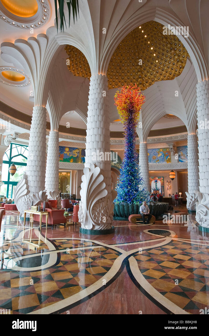 Glass sculpture, entrance lobby, Atlantis Hotel, Palm Jumeirah, Dubai, UAE Stock Photo