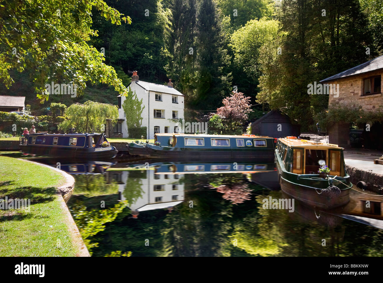 The boathouse cottage and wharf at Llanfoist on the Monmouthshire and Brecon canal near Abergavenny Monmouthshire Stock Photo