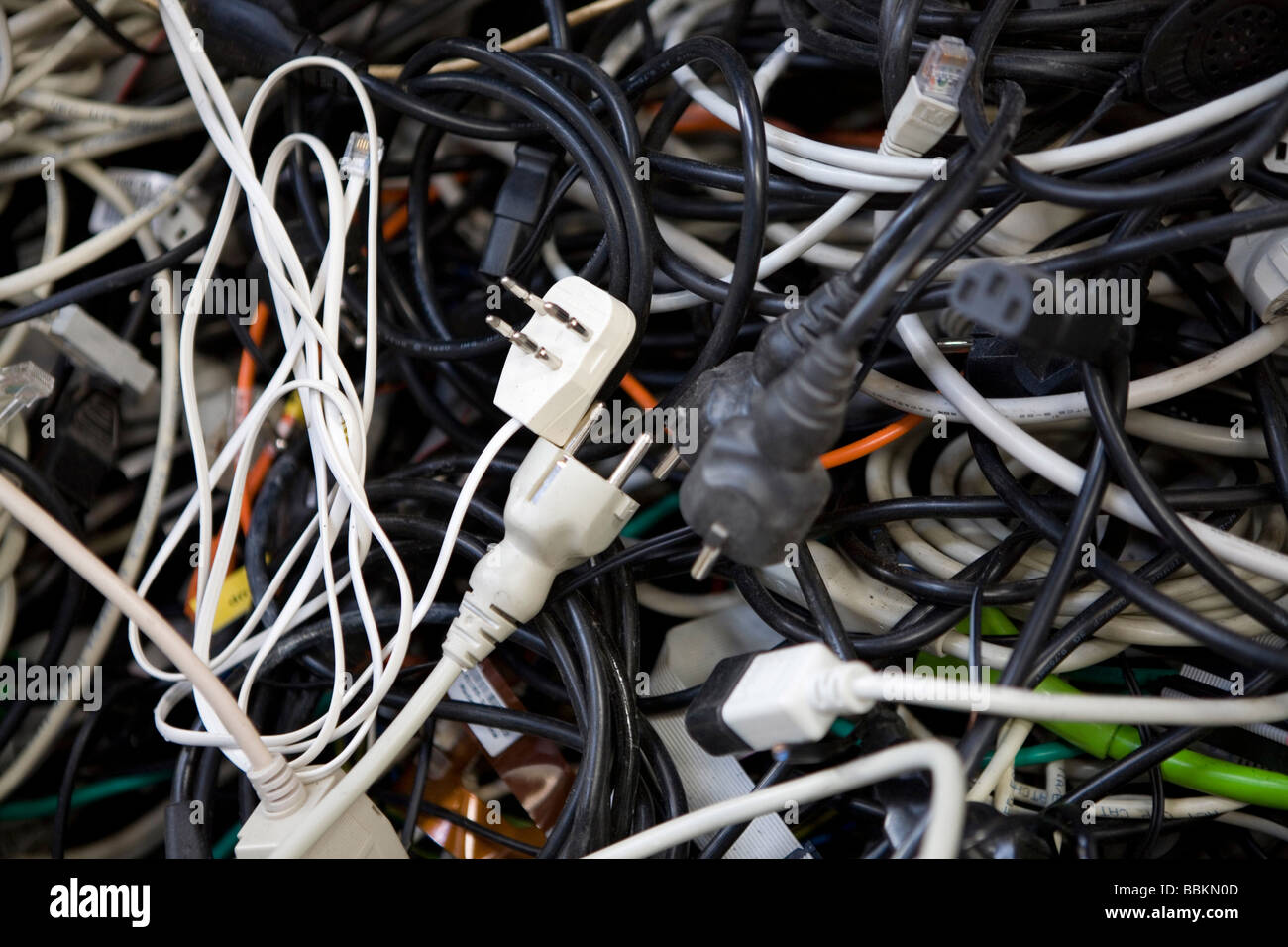 Recycling of electricity cables The wires are being shredded and then