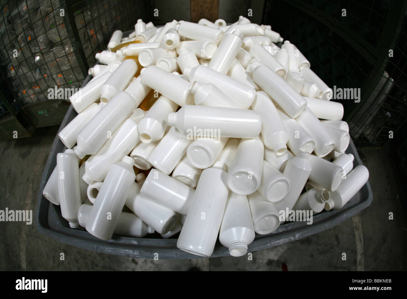 Recycling of plastic bottles All municipalities in The Netherlands are