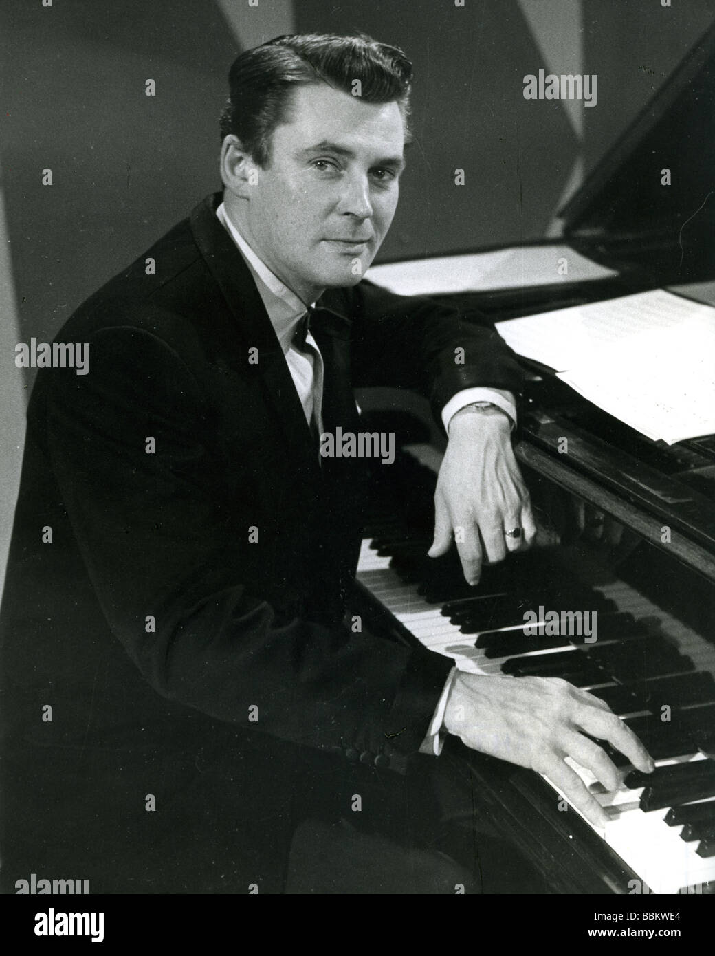 RUSS CONWAY - UK light music entertainer in 1959 Stock Photo