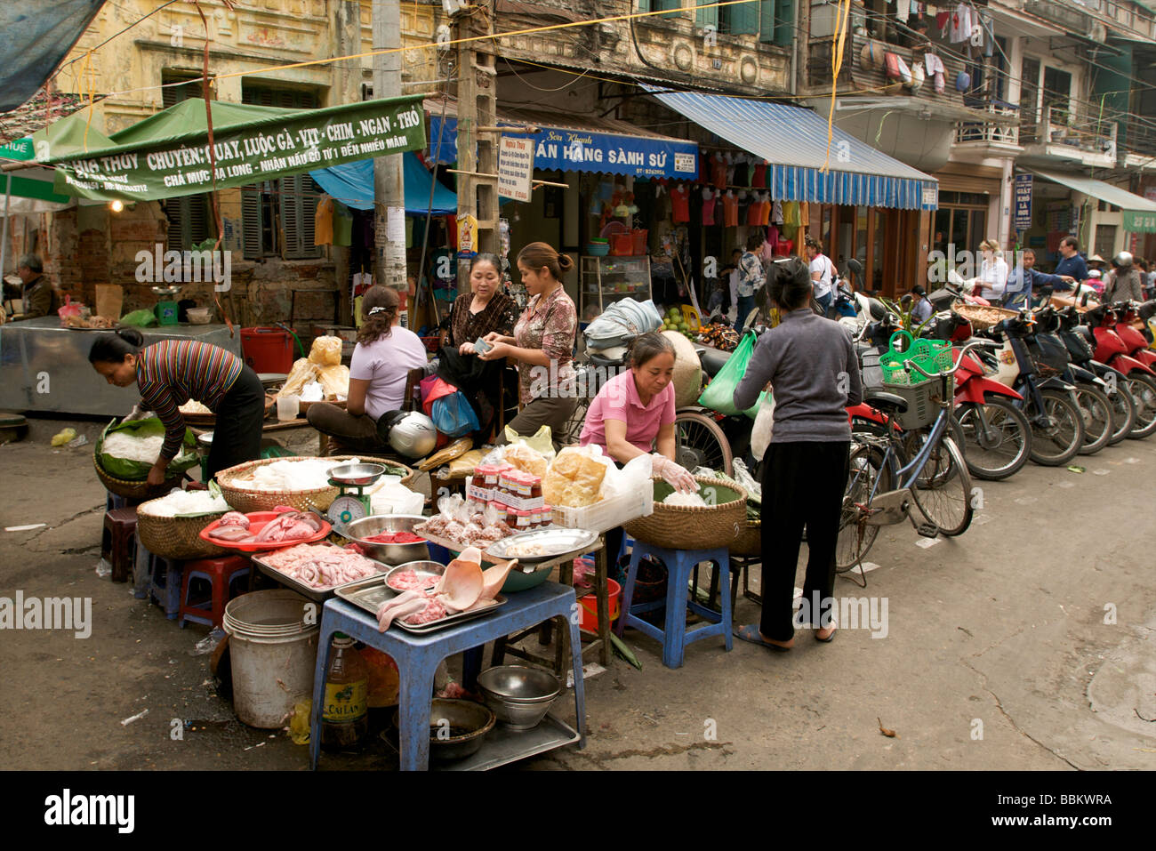 Hanoi White & Natural Small Food Cover