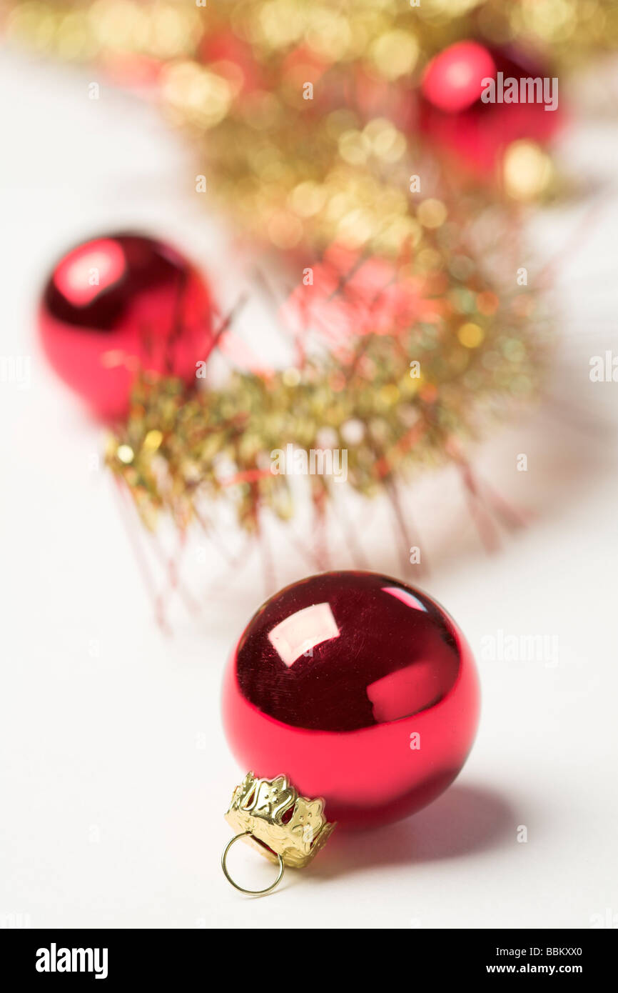 Tinsel on tree hi-res stock photography and images - Alamy