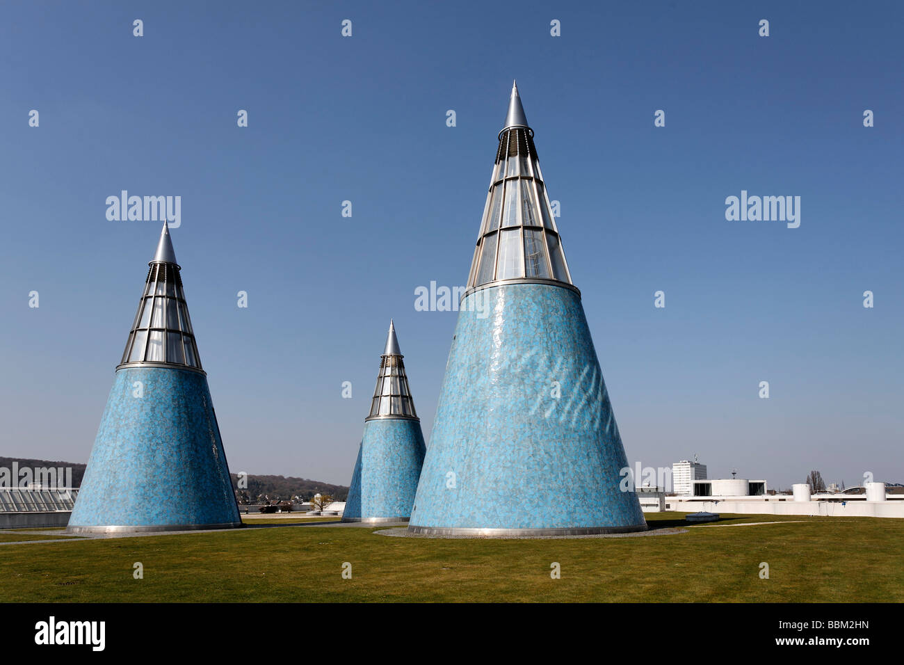 Art- and exhibition-hall of the German Federal Republic, conical light towers, roof-top garden, Bonn, North Rhine-Westphalia, E Stock Photo