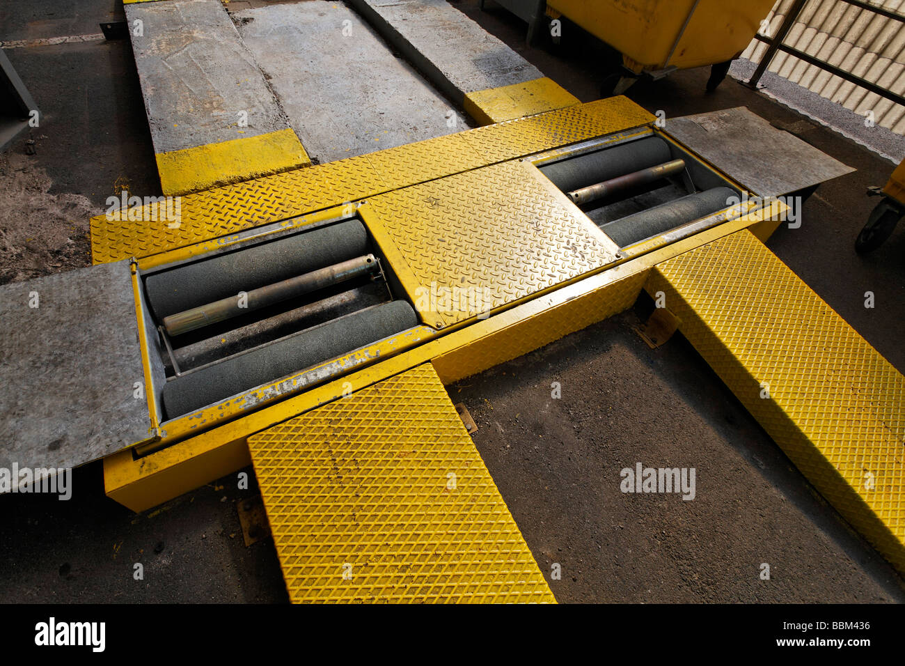 Test stand for car brakes, ramp with rolls, MOT, Germany, Europe Stock Photo