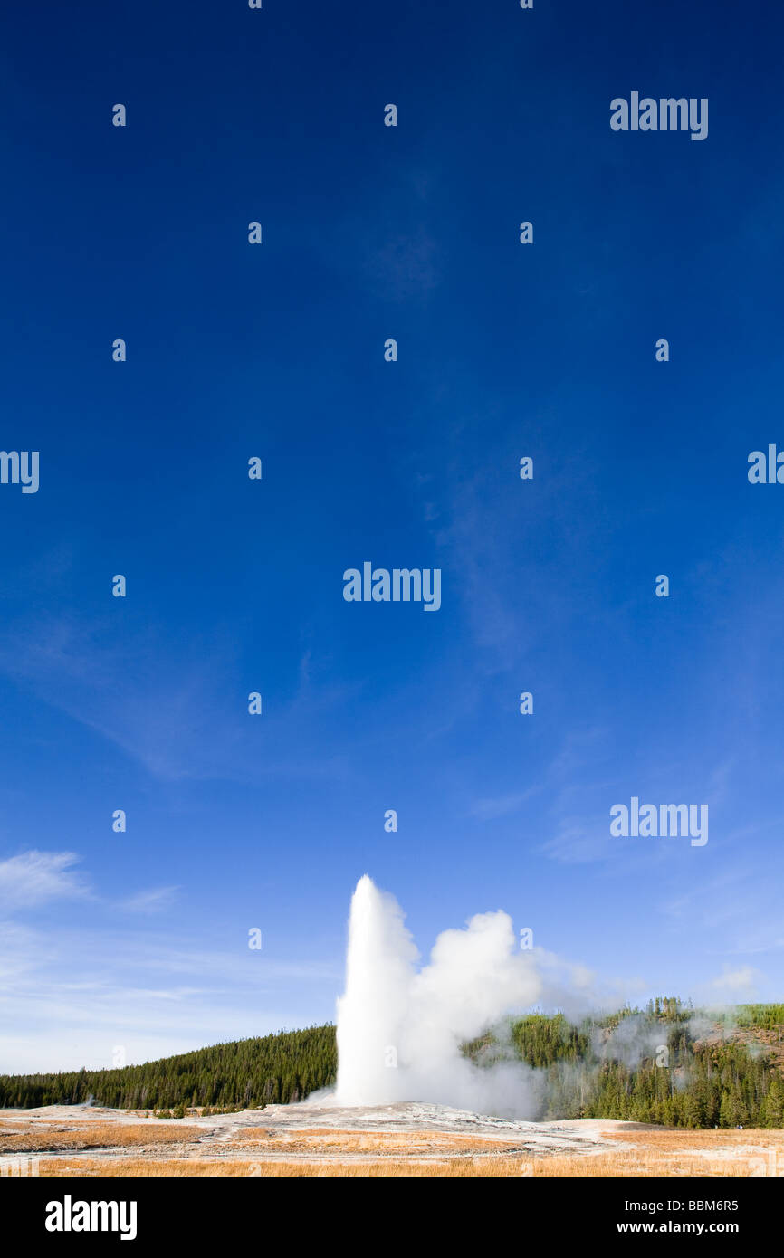 Old faithful erupting yellowstone national park hi-res stock ...