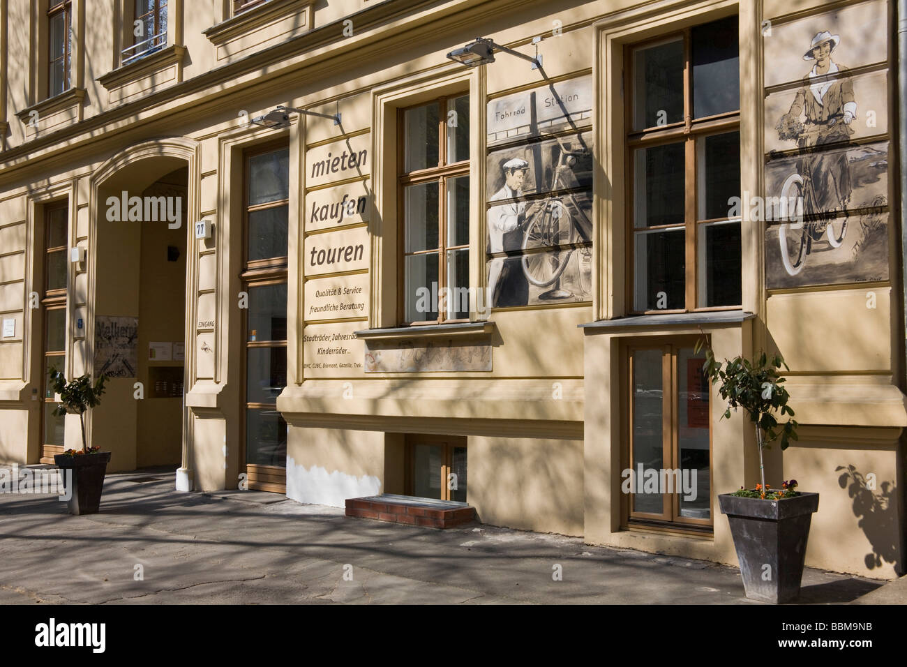 Old building, bicycle dealer store, Prenzlauer Berg, Pankow, Berlin, Germany, Europe Stock Photo