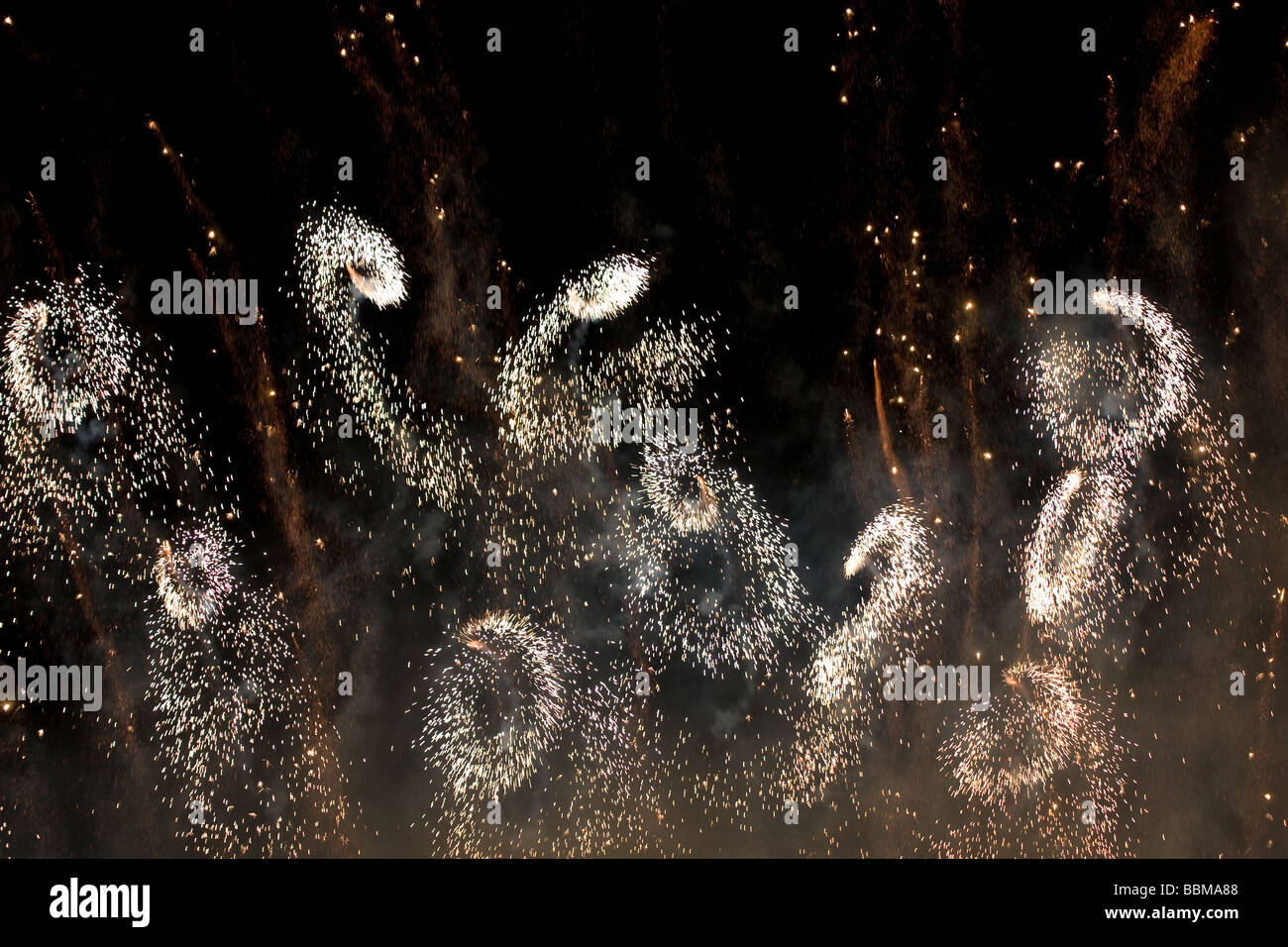 colours colourfull fireworks pyrotechnic display night Medway Fuse