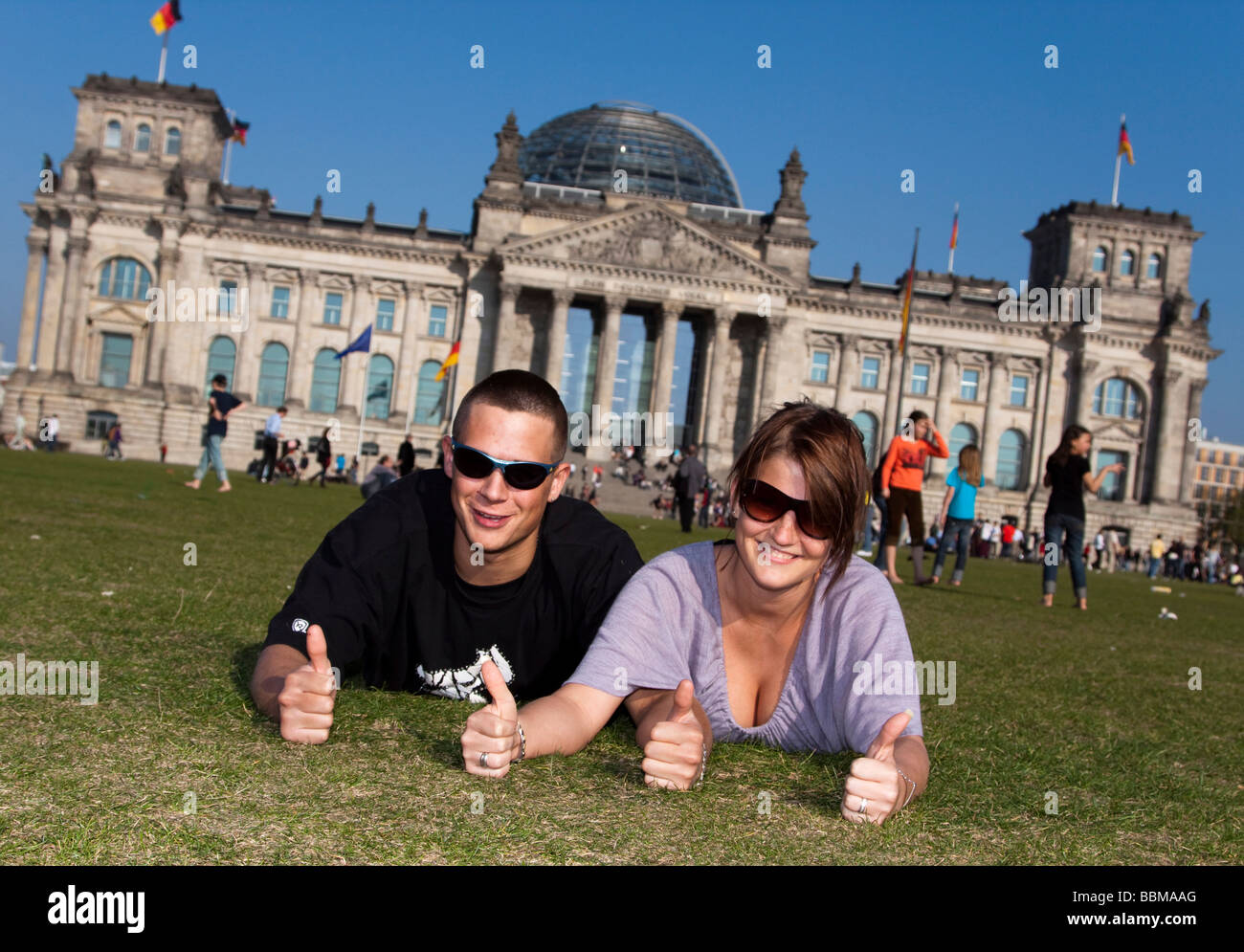 Couple in front of the Reichstag building, Berlin, Germany, Europe Stock  Photo - Alamy