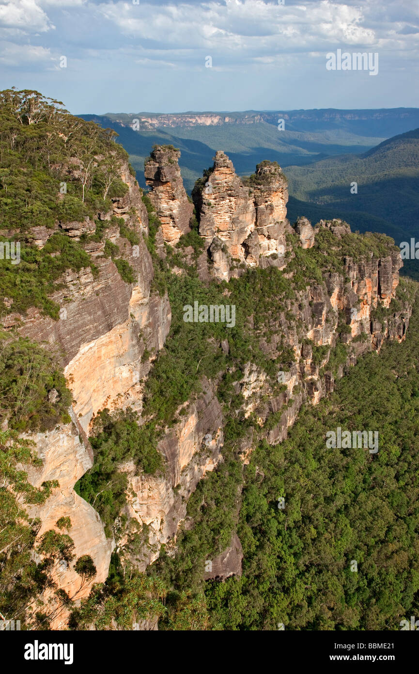 Australia New South Wales. The famous   Three Sisters   rock formation in the Blue Mountains near Katoomba. Stock Photo