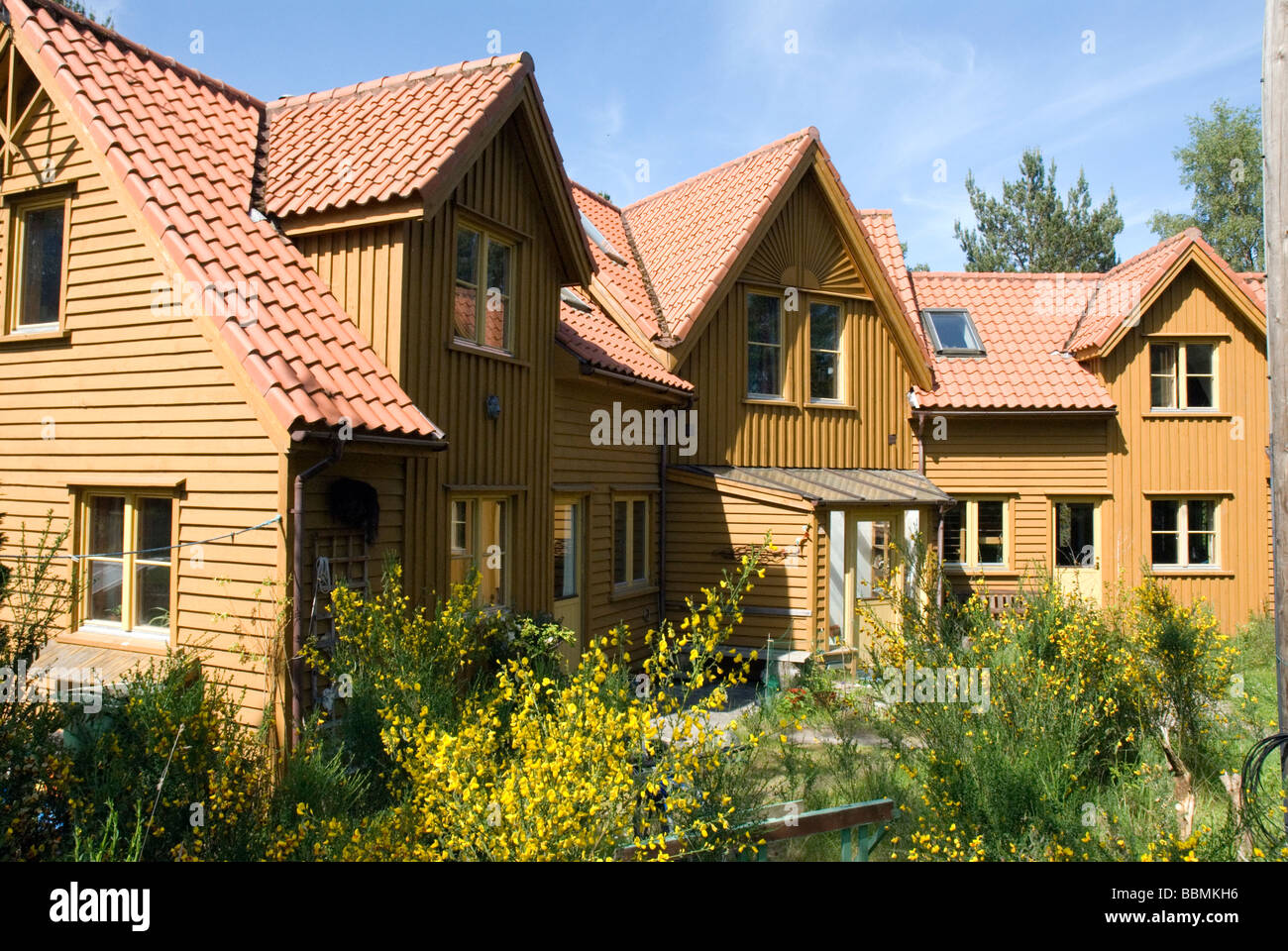 Eco houses hi-res stock photography and images - Alamy