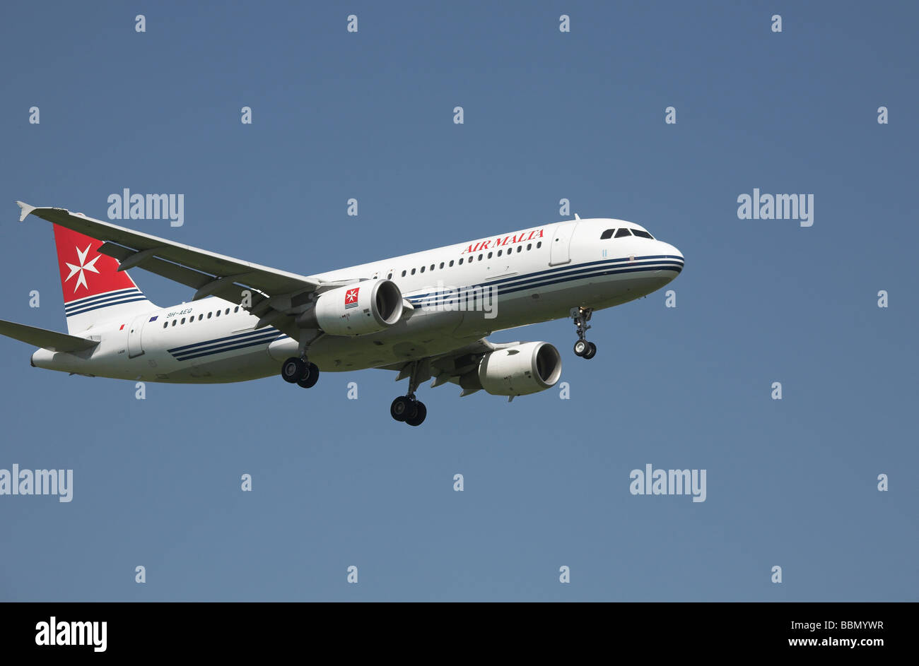 Plane landing gear hi-res stock photography and images - Alamy