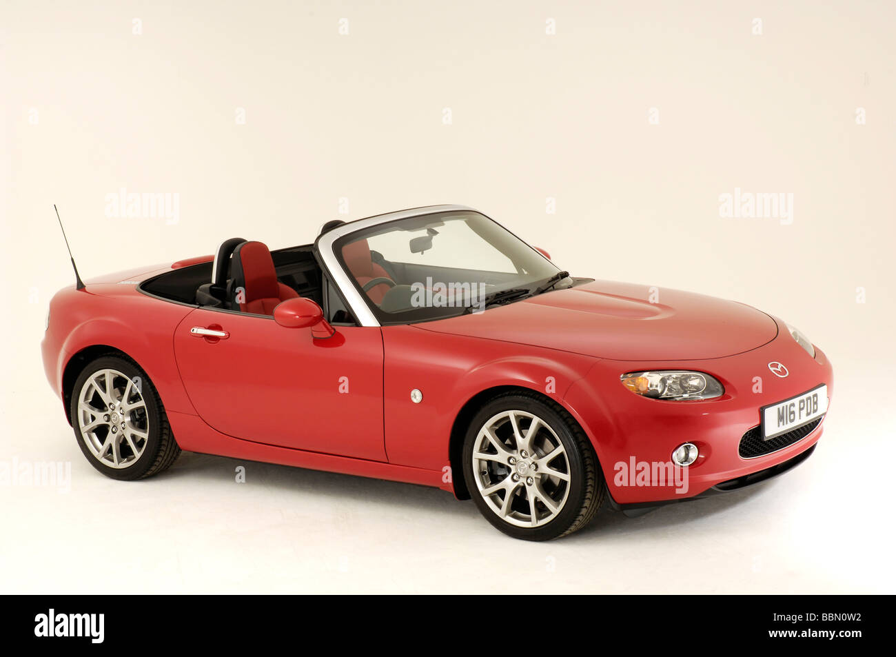 230+ Mazda Mx5 Fotografías de stock, fotos e imágenes libres de derechos -  iStock