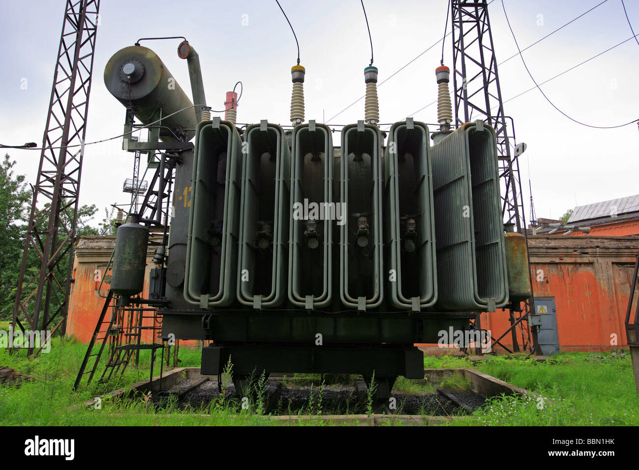 Electric power line substation Stock Photo - Alamy