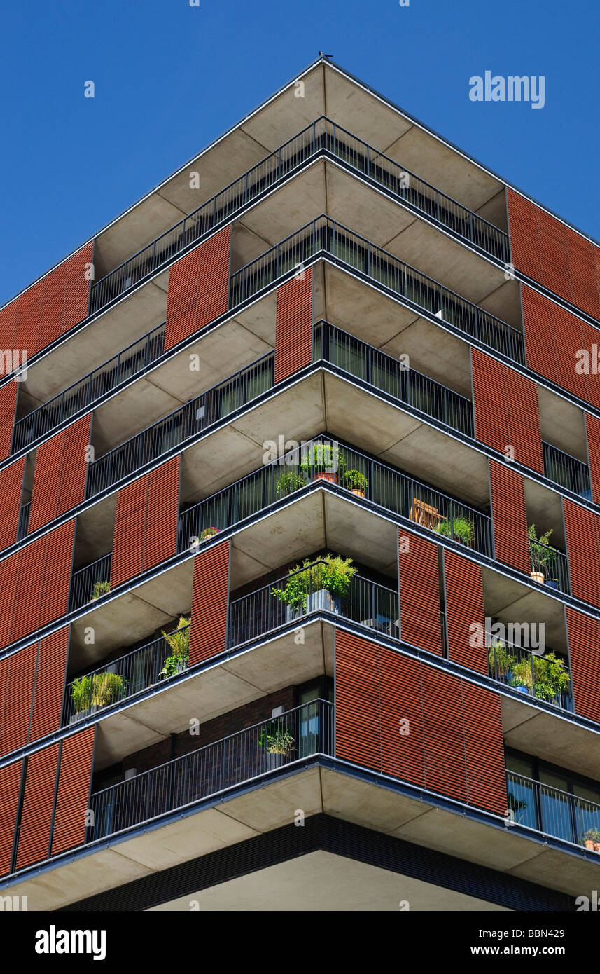 Modern house on Sandtorkai in the Hamburg Hafencity Harbor City ...