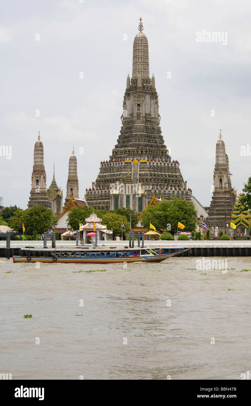Wat Arun Temple on the Chao Praya River in Bangkok Stock Photo