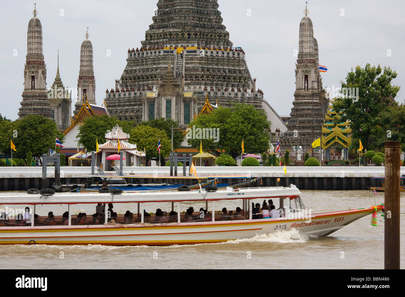 Wat Arun Temple on the Chao Praya River in Bangkok Stock Photo