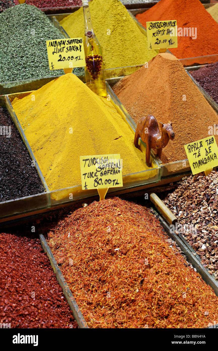 Different varieties of saffron, Egyptian Bazaar, Spice Bazaar, Bazaar