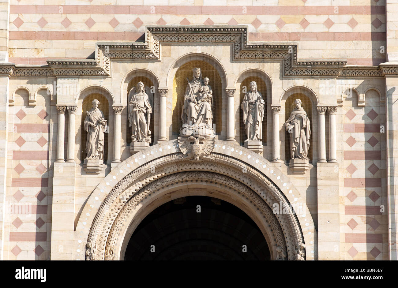 Speyer Cathedral, West Facade, patrons of the cathedral. v.l.n.r. Archangel Michael, John the Baptist, Mary, Stephanus, Bernard Stock Photo