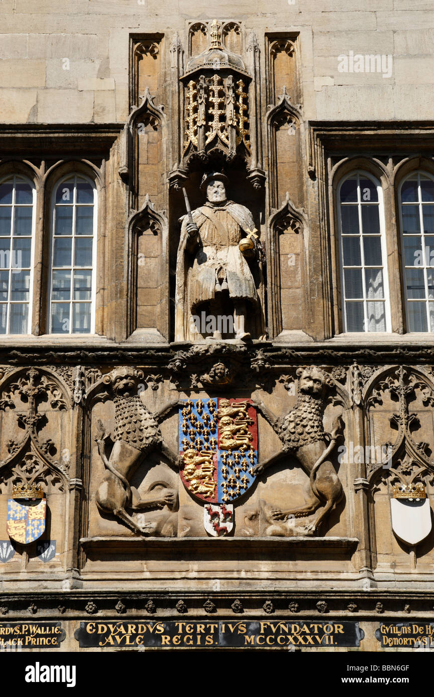 statue of henry the VIII the founder of trinity college on the great