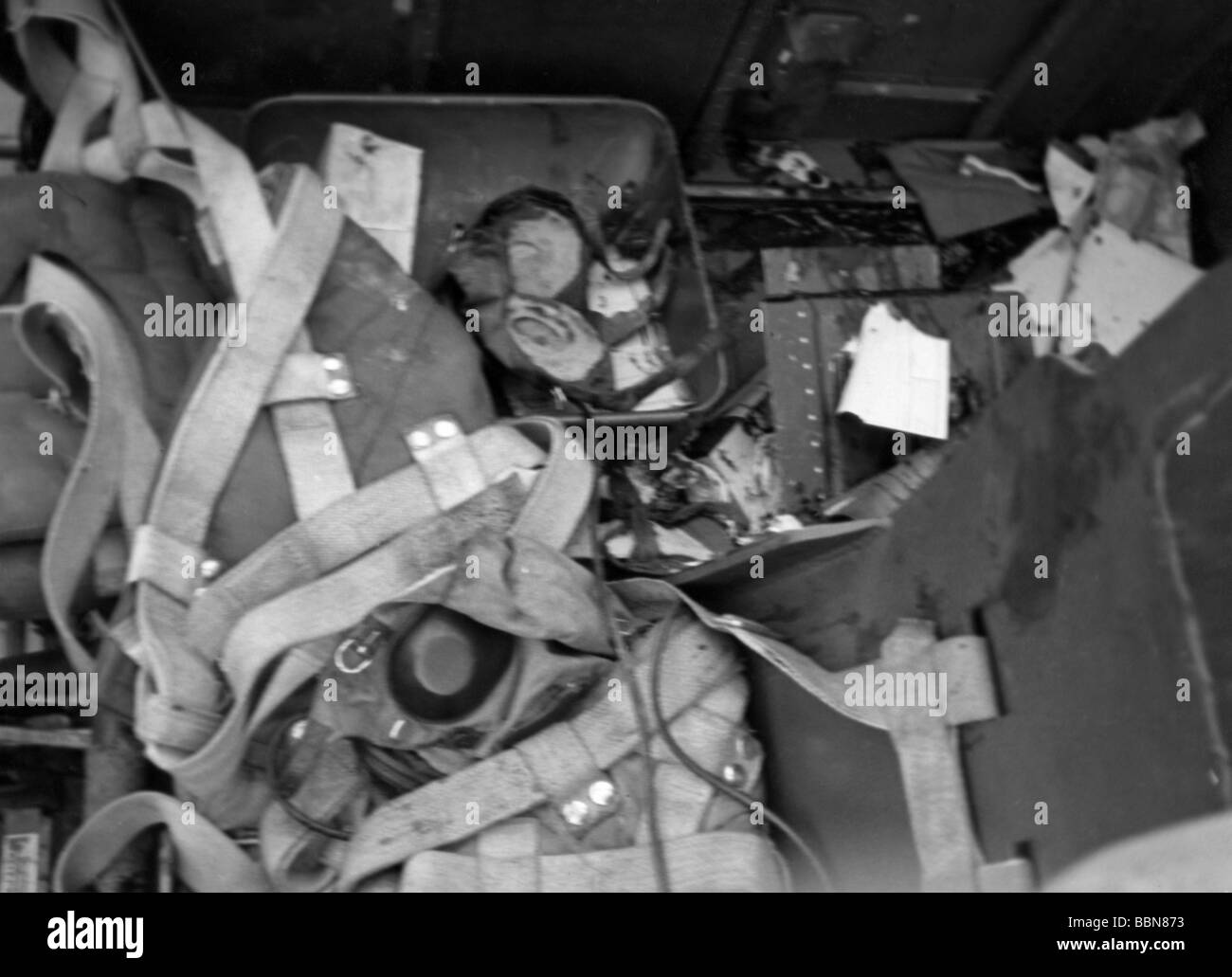 events, Second World War / WWII, aerial warfare, aircraft, damaged cockpit of a German close reconnaissance aircraft Focke-Wulf 189 'Uhu', Soviet Union, 16.7.1941, Stock Photo