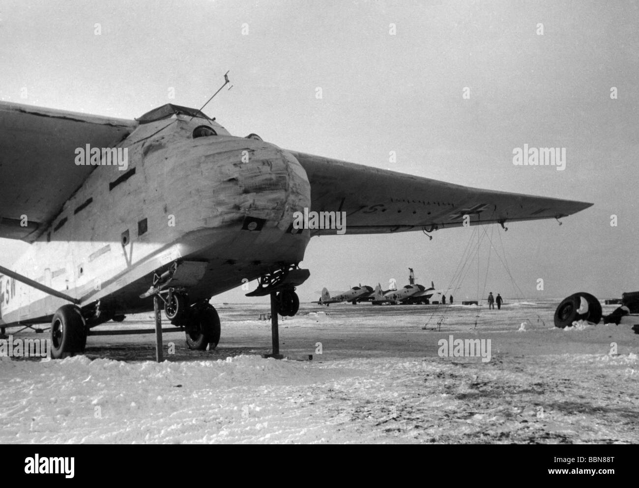 events, Second World War / WWII, Russia, aerial warfare, German cargo glider Messerschmitt Me 321 "Gigant" (Giant), in the background a tug plane Heinkel He 111 Z, Kerch, Ukraine, 6.2.1943, Stock Photo