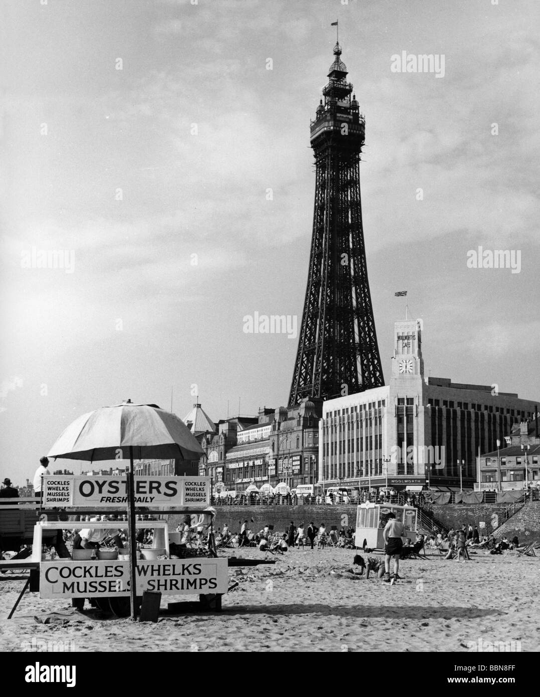 geography / travel, Great Britain, Blackpool, beaches, Blackpool Sands, tourists on the beach, 1960s, Stock Photo