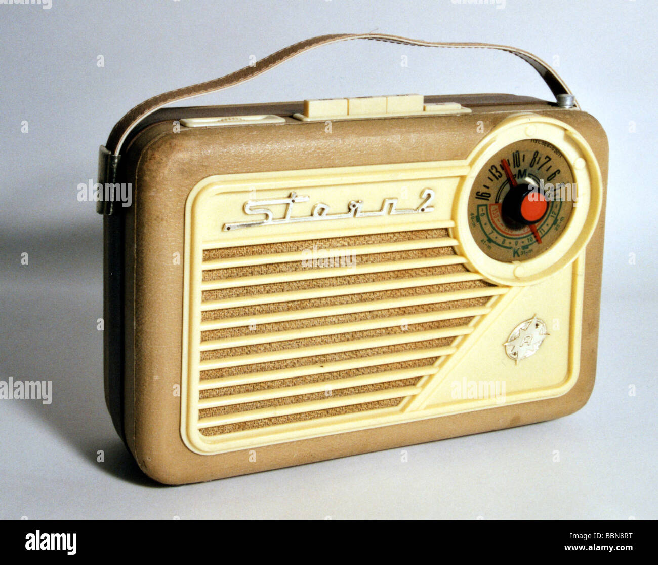 broadcast, radio, radio sets, portable radio Stern 2, made by VEB Stern- Radio Rochlitz, GDR, 1960, historic, historical, 20th century,  East-Germany, East Germany, DDR, radio set, technic, factory design, 1960s,  60s, home electronics