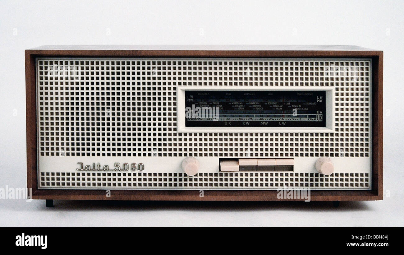 broadcast, radio, radio sets, set "Kleinsuper Jalta 5060", made by VEB  Stern-Radio Sonneberg, GDR, 1963 Stock Photo - Alamy