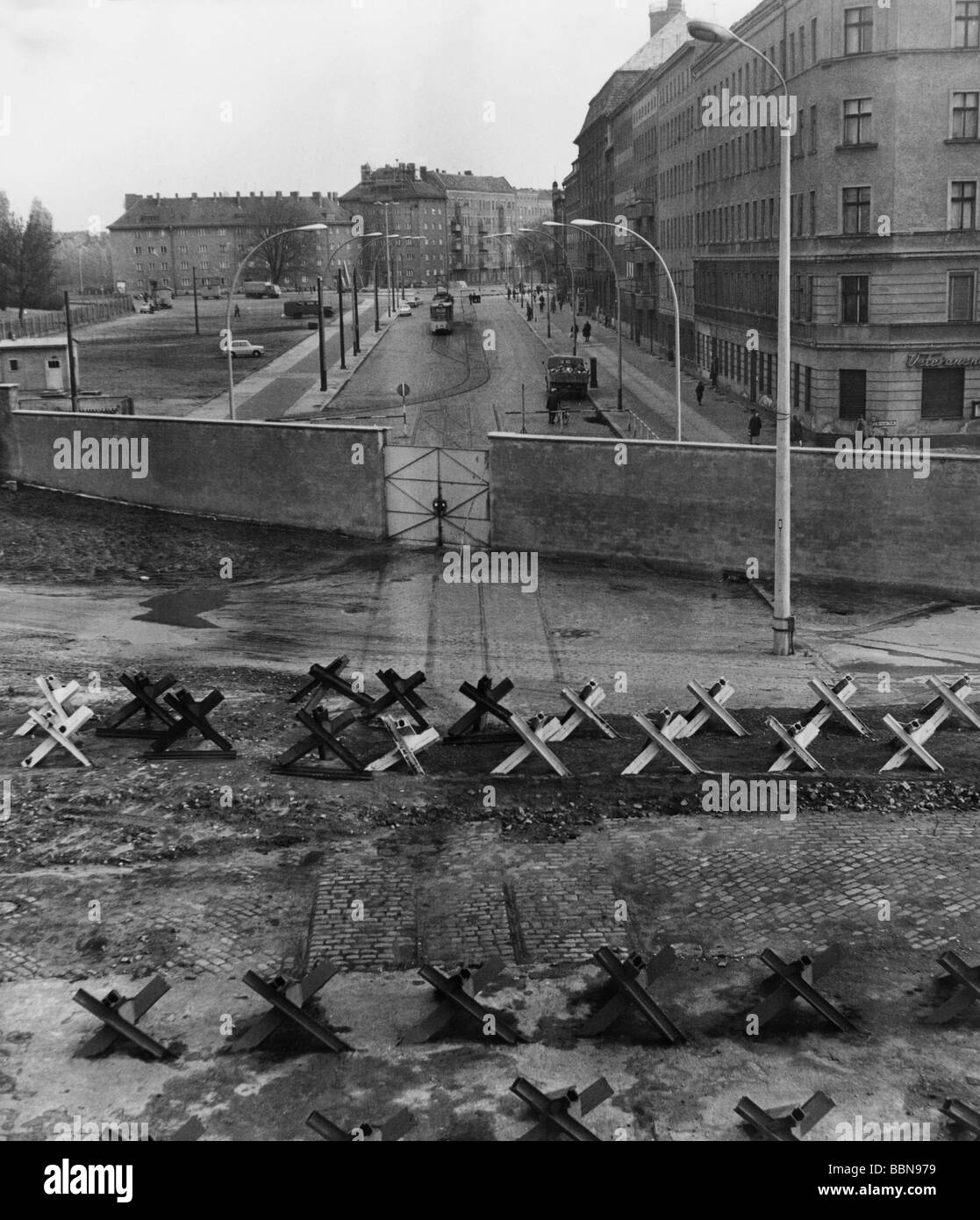 geography / travel, Germany, Berlin, wall, barrier at Bernauer Strasse,  circa 1965 Stock Photo - Alamy