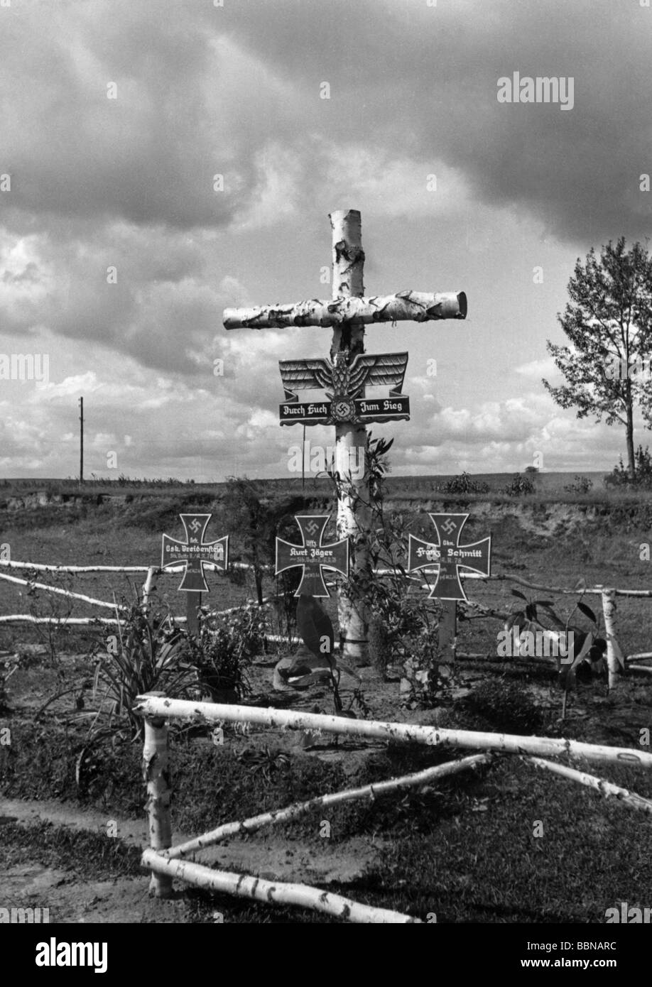 events, Second World War / WWII, Russia 1941, German military graves at Dukhovshchina near Smolensk, summer 1941, Stock Photo